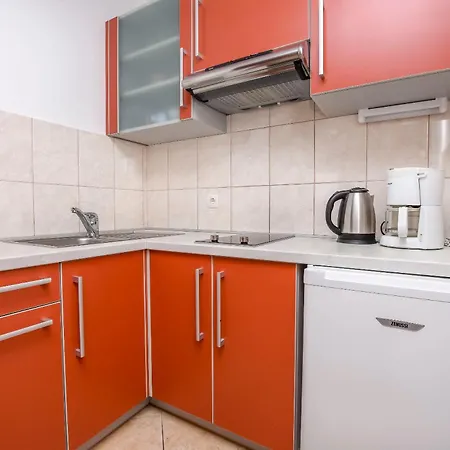 Διαμέρισμα Aurel *