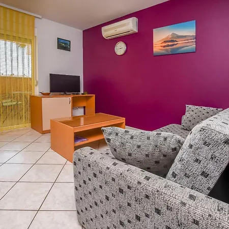 Aurel Апартаменты Рогозница