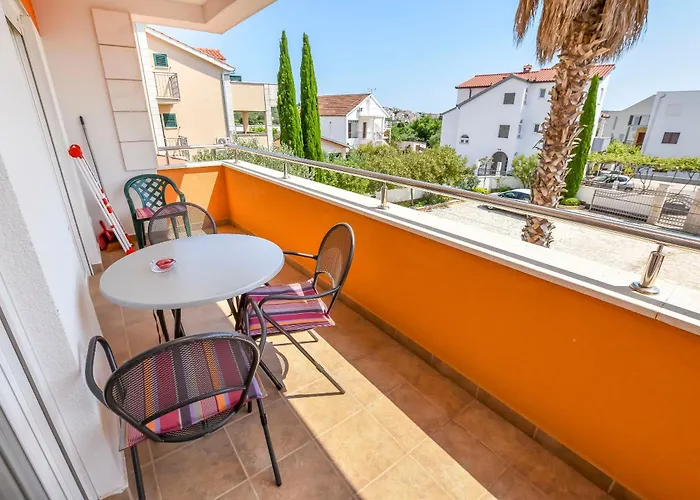 Aurel * Рогозница